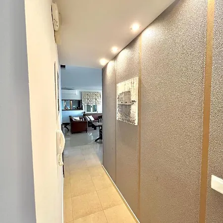 Thealuxuryvilla